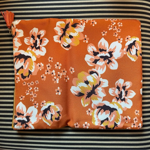 Rachel Pally Foldable Clutch - Picture 5 of 6